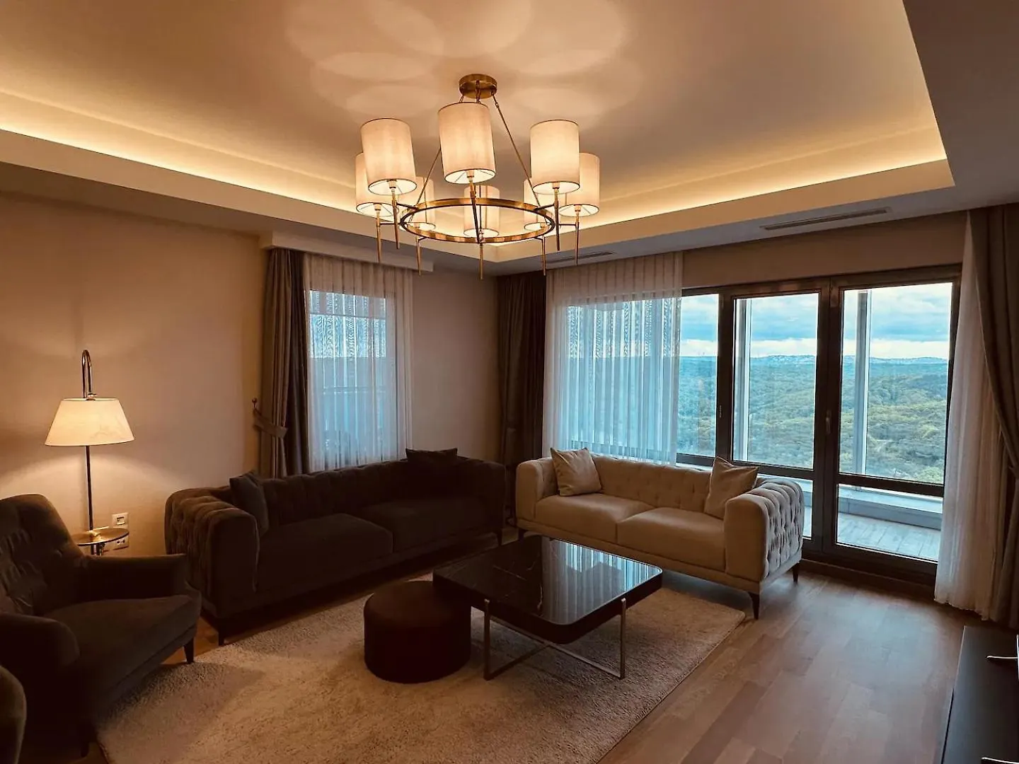 Apartment Luxurious Residence In Istanbul